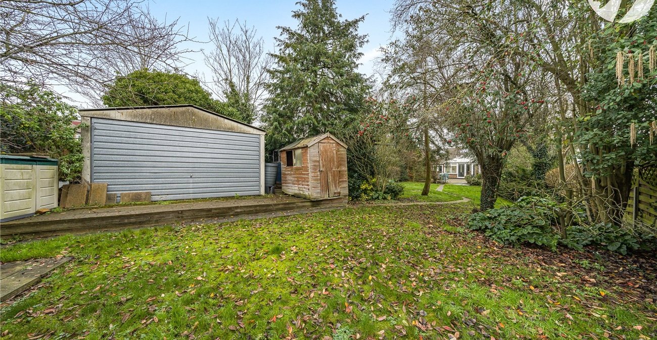 5 bedroom property for sale in Dartford | Robinson Jackson