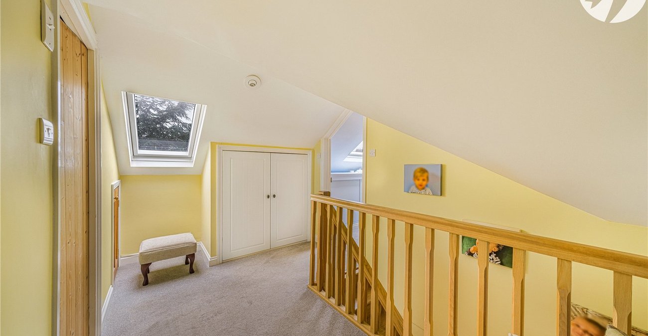 5 bedroom property for sale in Dartford | Robinson Jackson