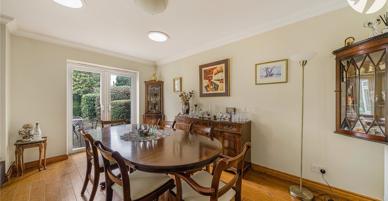 5 bedroom property for sale in Dartford | Robinson Jackson