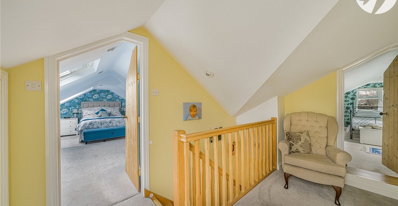 5 bedroom property for sale in Dartford | Robinson Jackson