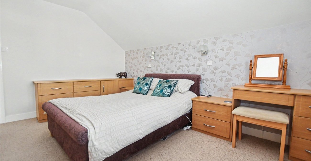 5 bedroom house for sale in Bexleyheath | Robinson Jackson