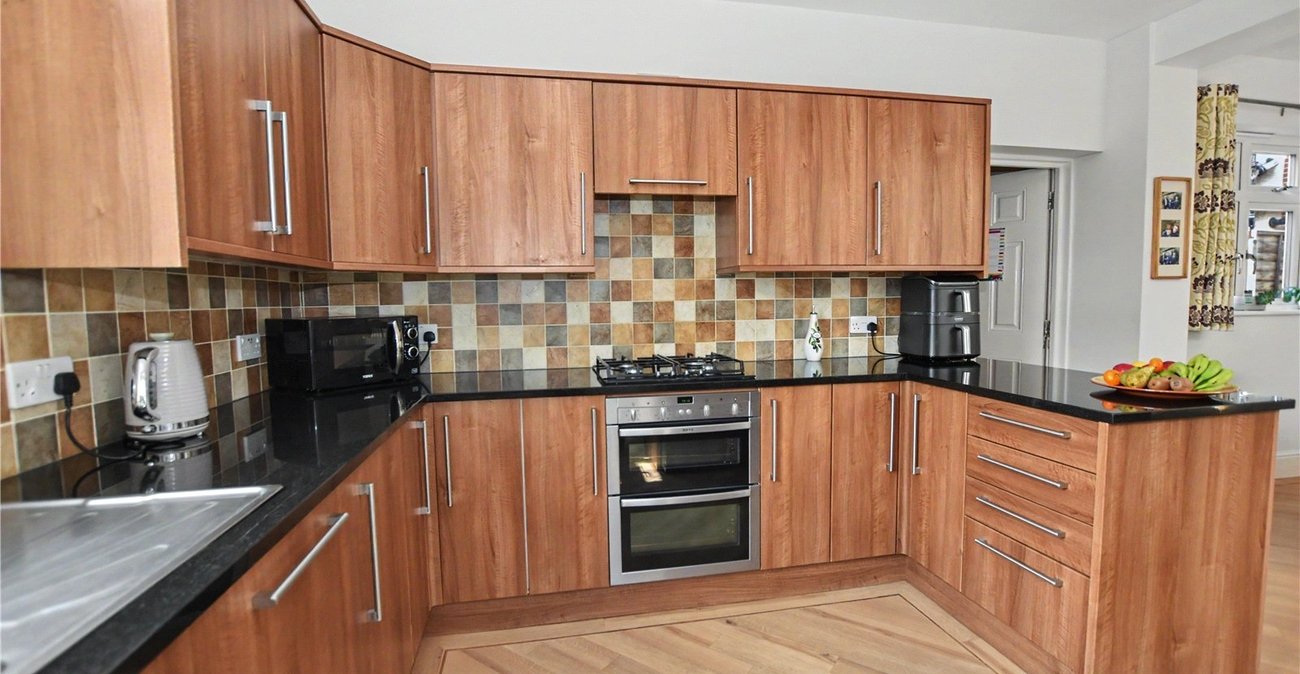 5 bedroom house for sale in Bexleyheath | Robinson Jackson