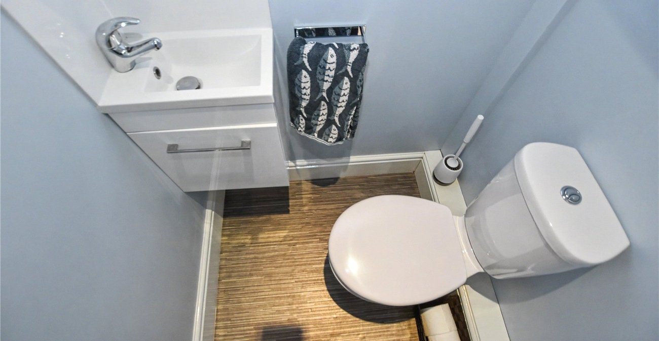 5 bedroom house for sale in Bexleyheath | Robinson Jackson