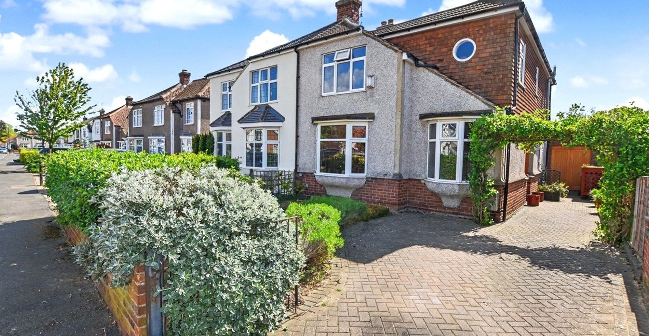 5 bedroom house for sale in Bexleyheath | Robinson Jackson