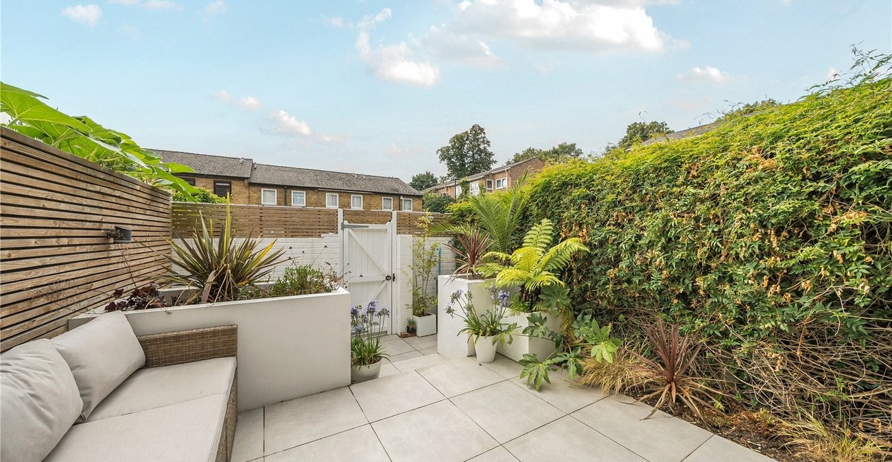 2 bedroom house for sale in  | Robinson Jackson