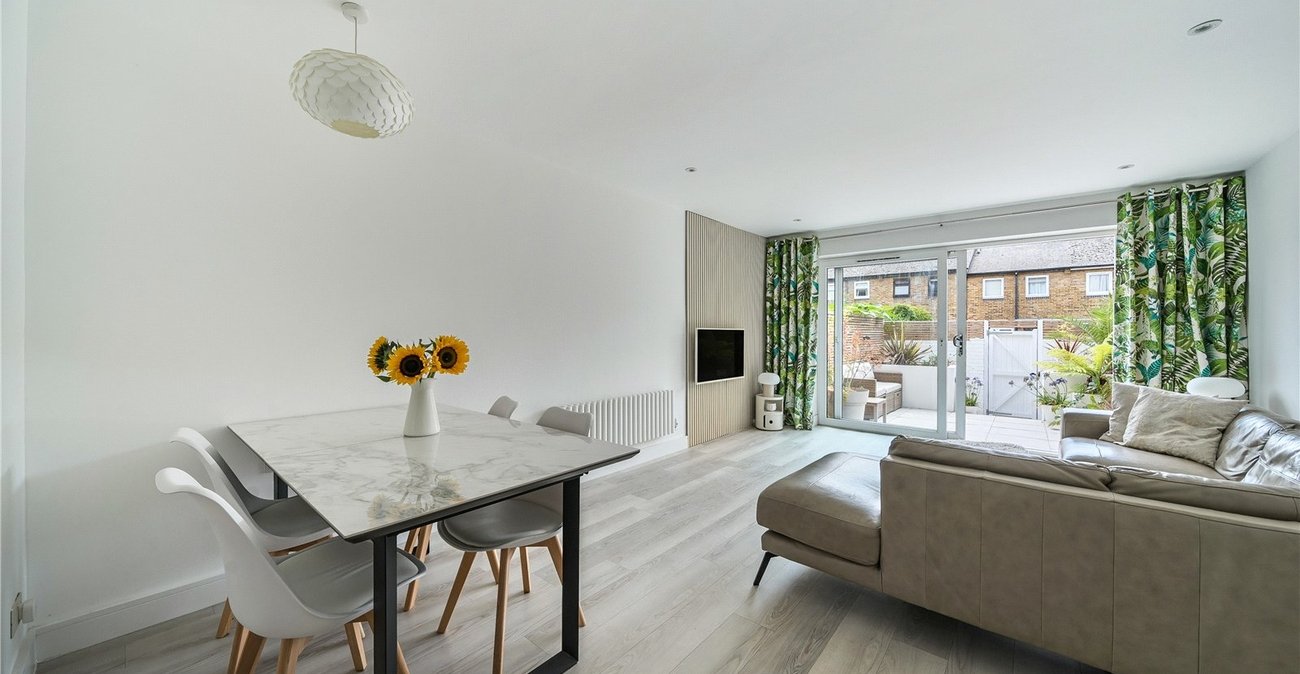 2 bedroom house for sale in  | Robinson Jackson