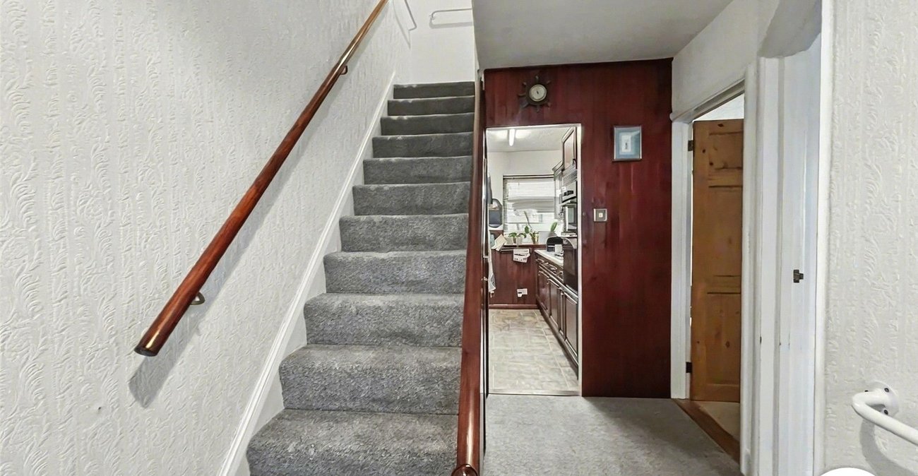 3 bedroom house for sale in Rochester | Robinson Michael & Jackson