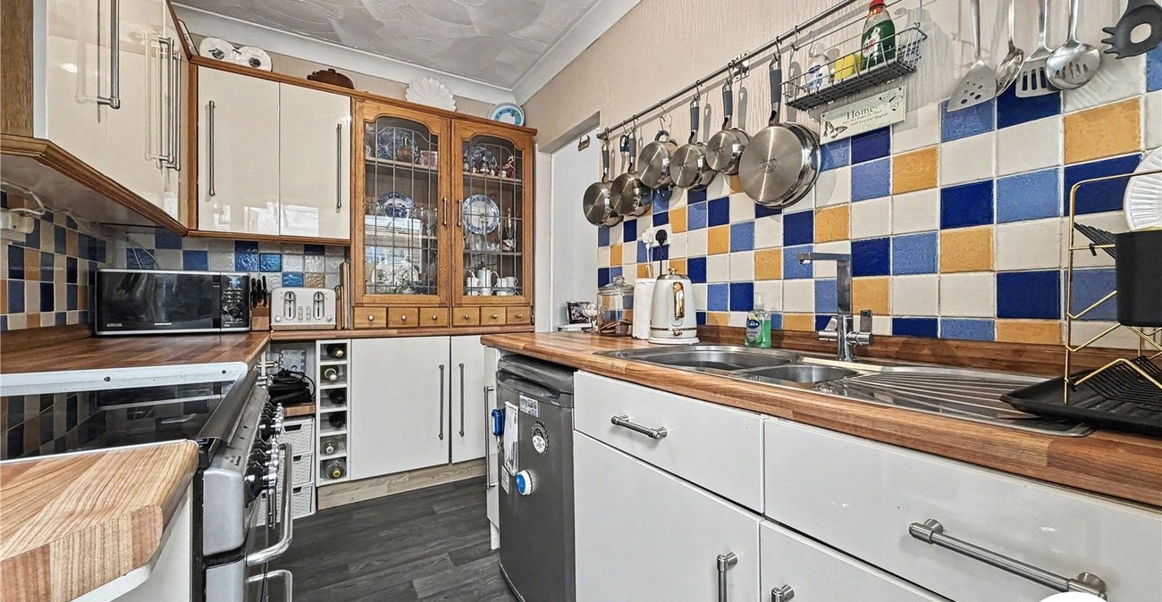 4 bedroom house for sale in Rochester | Robinson Michael & Jackson
