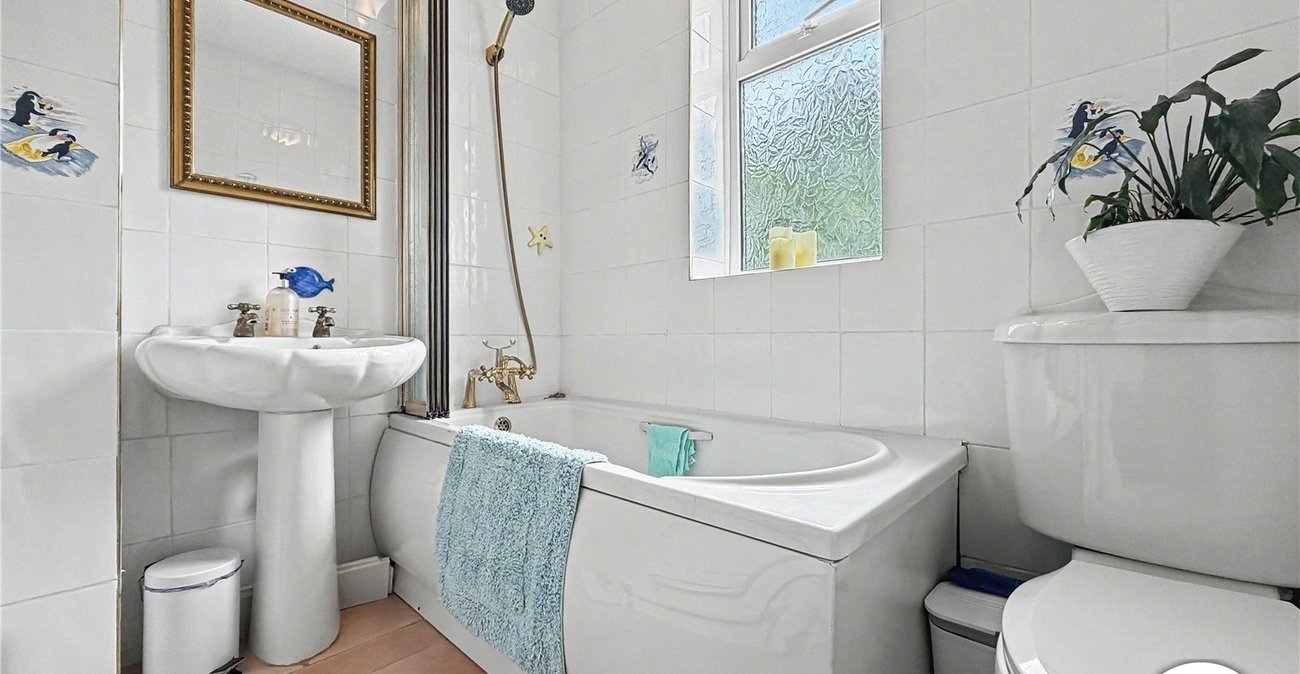 4 bedroom house for sale in Rochester | Robinson Michael & Jackson