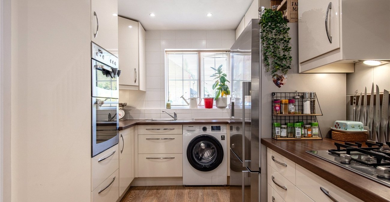 2 bedroom house for sale in Hartlip | Robinson Michael & Jackson