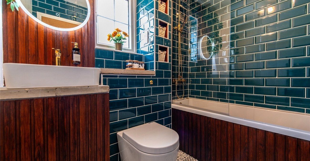 2 bedroom house for sale in Hartlip | Robinson Michael & Jackson