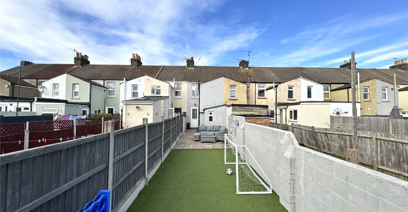 2 bedroom house for sale in Gillingham | Robinson Michael & Jackson