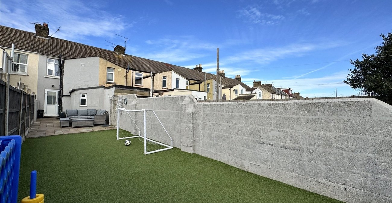 2 bedroom house for sale in Gillingham | Robinson Michael & Jackson