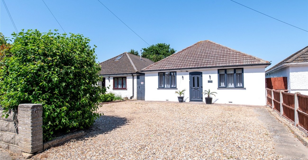 3 bedroom bungalow for sale in Gillingham | Robinson Michael & Jackson