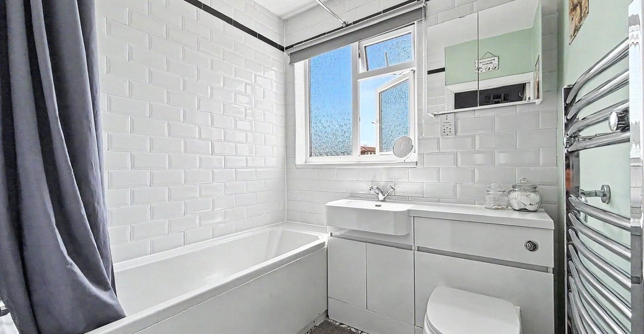 3 bedroom house for sale in Gillingham | Robinson Michael & Jackson