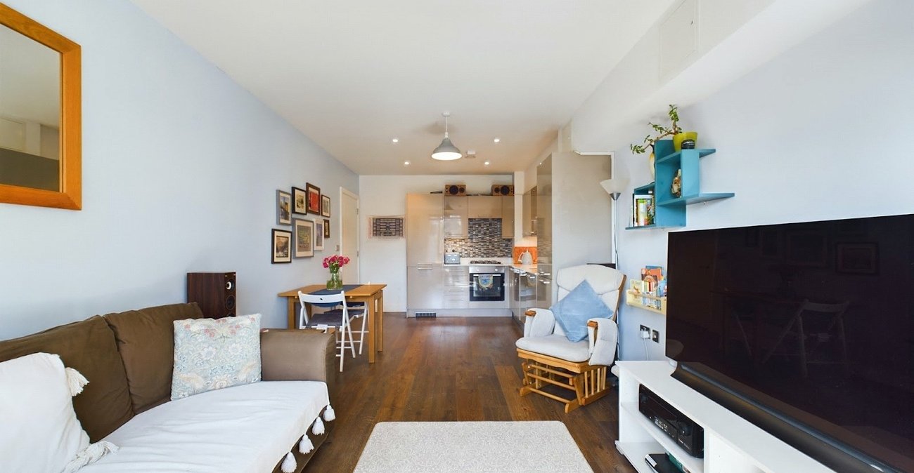 1 bedroom property for sale in London | Robinson Jackson