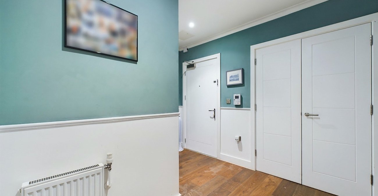 1 bedroom property for sale in London | Robinson Jackson