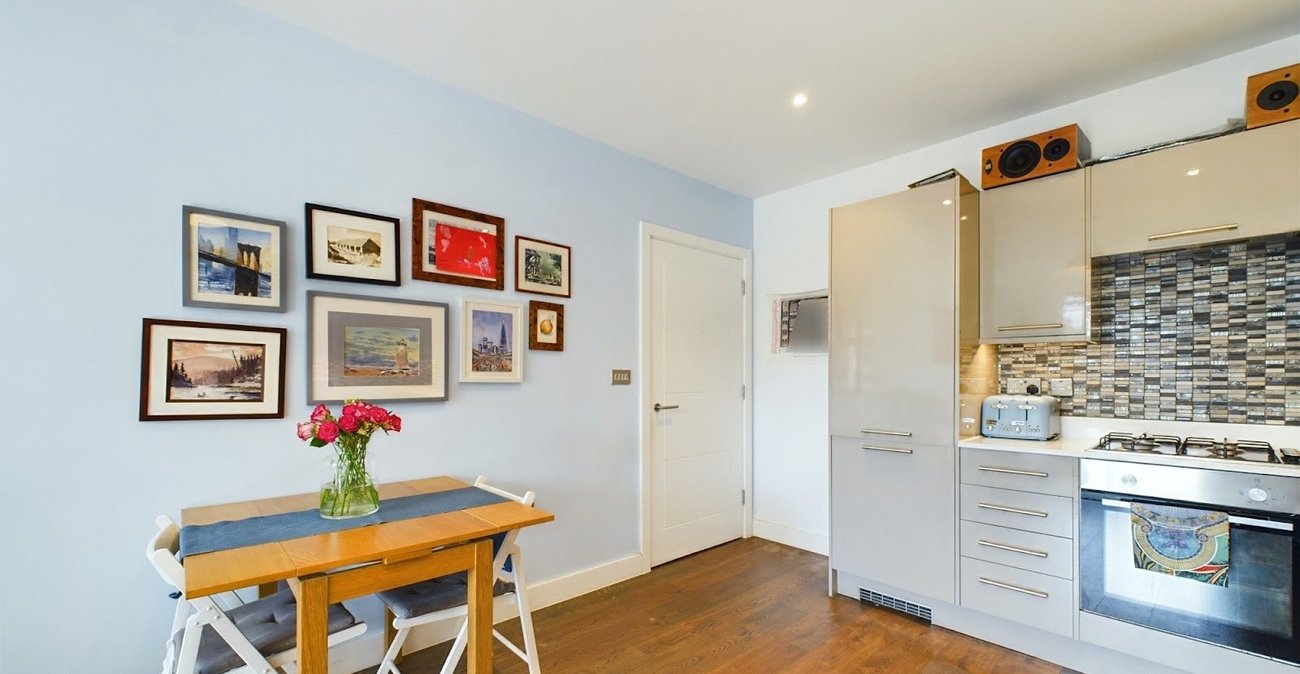 1 bedroom property for sale in London | Robinson Jackson