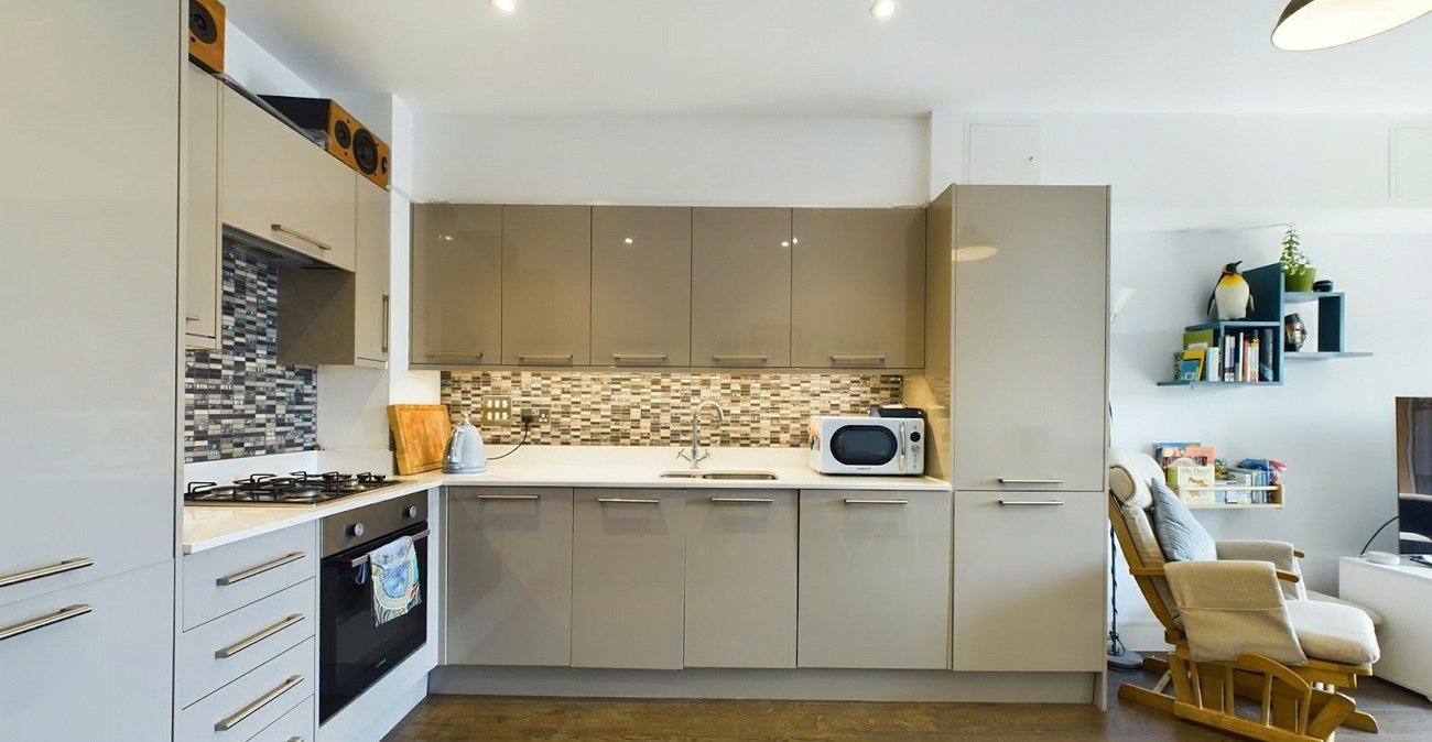 1 bedroom property for sale in London | Robinson Jackson