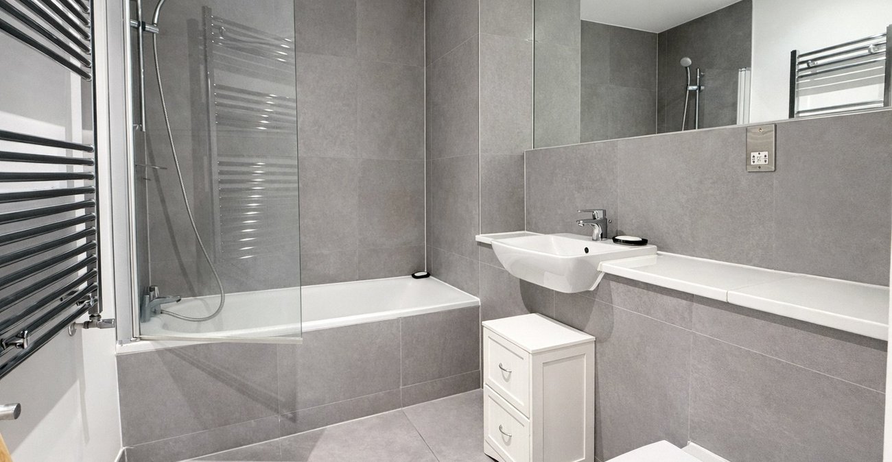 1 bedroom property for sale in London | Robinson Jackson