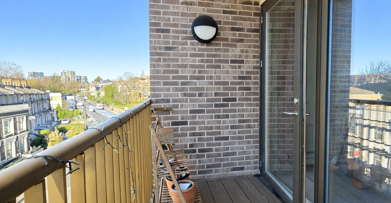 1 bedroom property for sale in London | Robinson Jackson