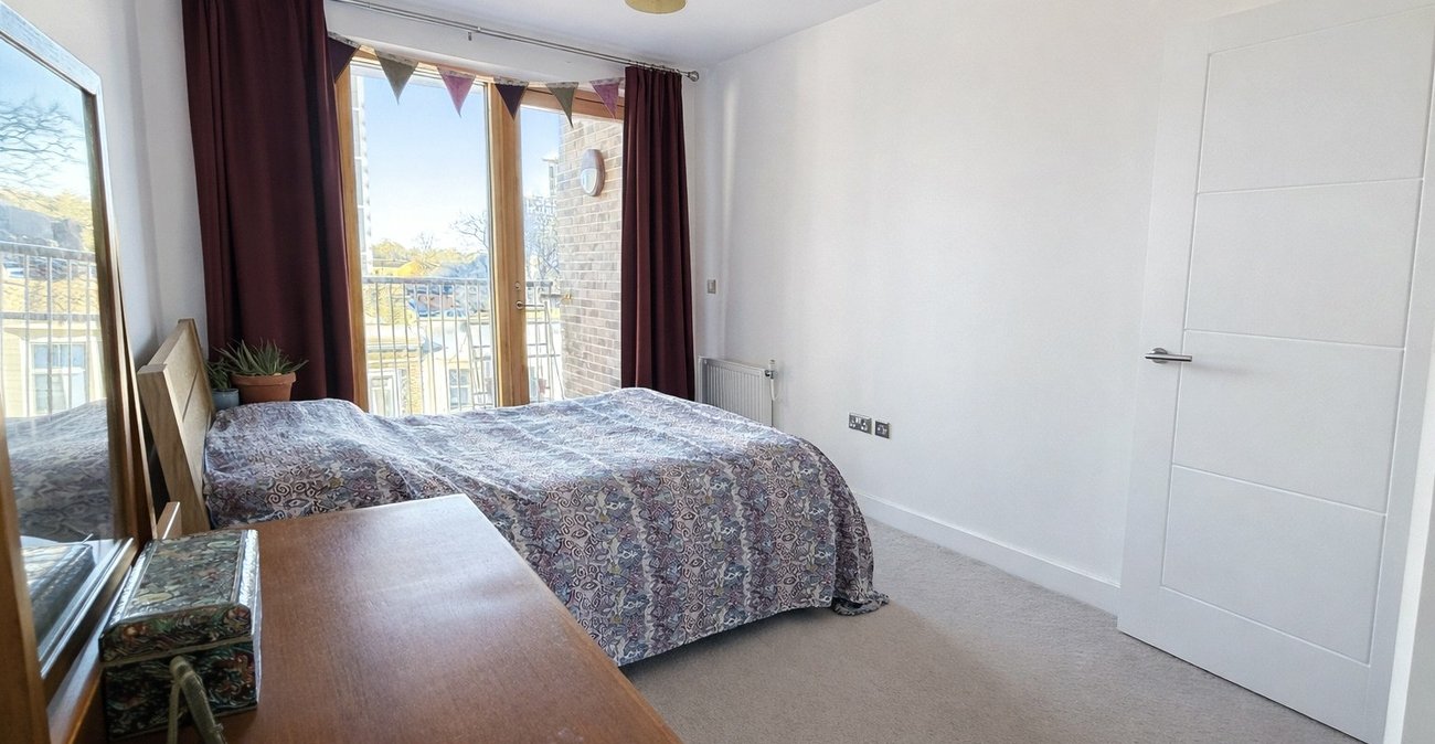 1 bedroom property for sale in London | Robinson Jackson