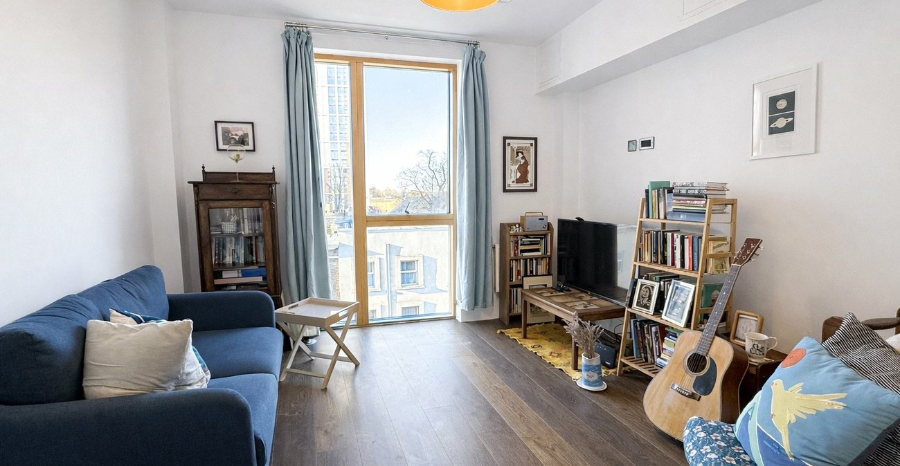 1 bedroom property for sale in London | Robinson Jackson
