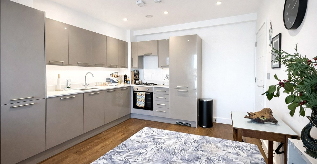 1 bedroom property for sale in London | Robinson Jackson