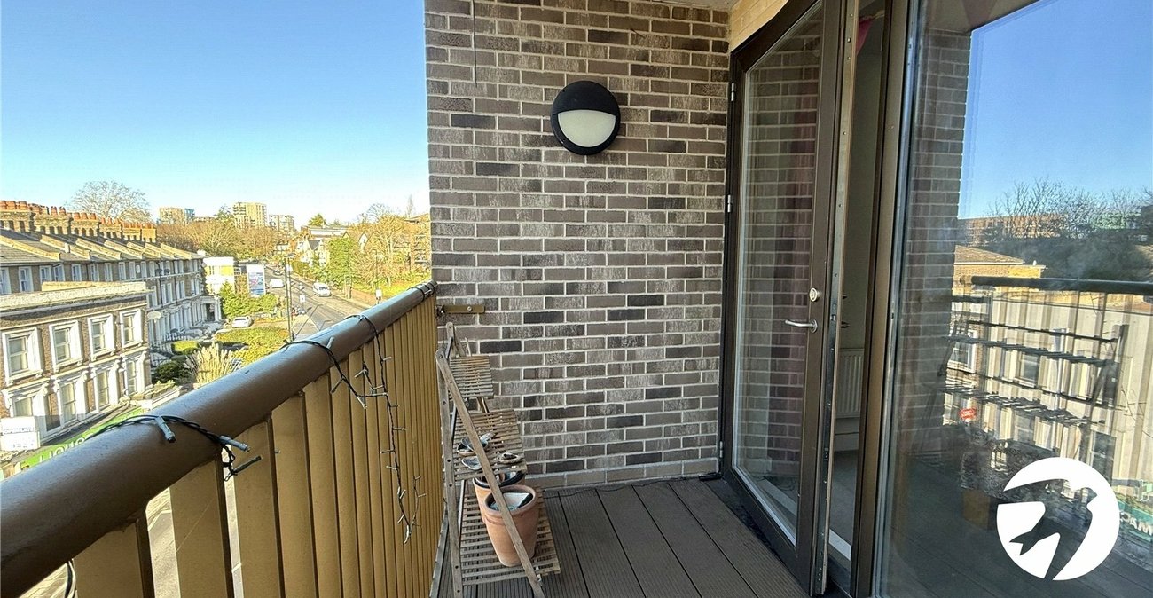 1 bedroom property for sale in London | Robinson Jackson