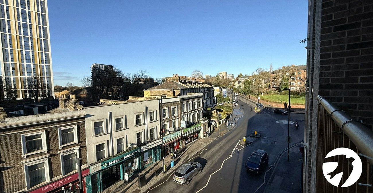 1 bedroom property for sale in London | Robinson Jackson