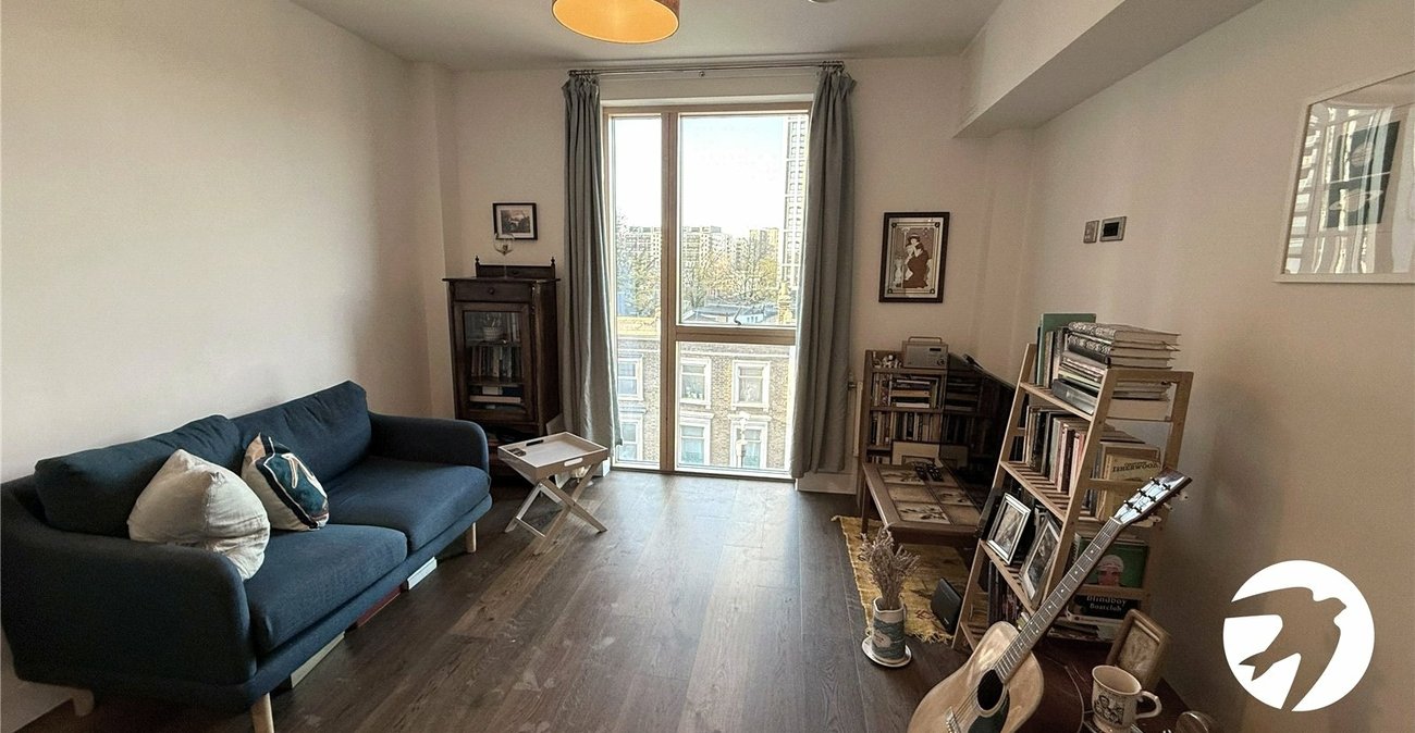 1 bedroom property for sale in London | Robinson Jackson