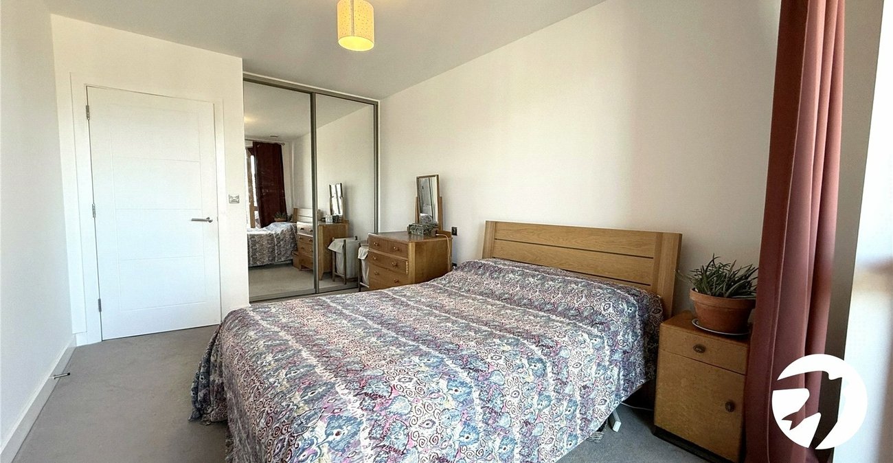 1 bedroom property for sale in London | Robinson Jackson