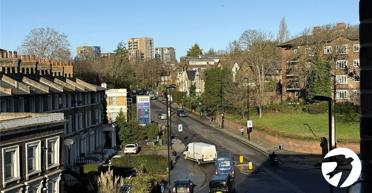 1 bedroom property for sale in London | Robinson Jackson