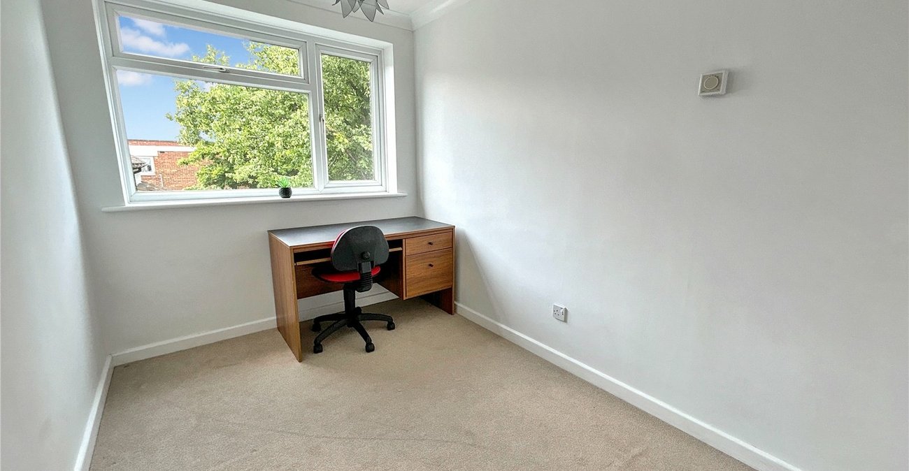 2 bedroom property for sale in Sidcup | Robinson Jackson