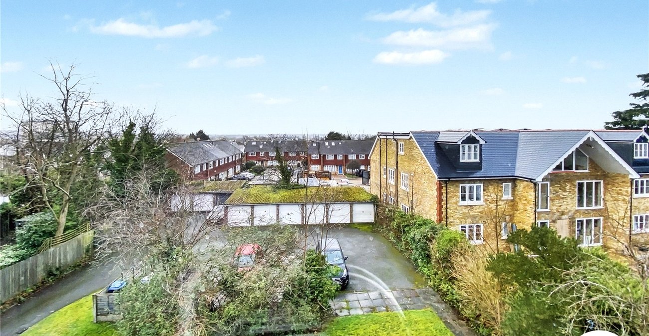 2 bedroom property for sale in Sidcup | Robinson Jackson