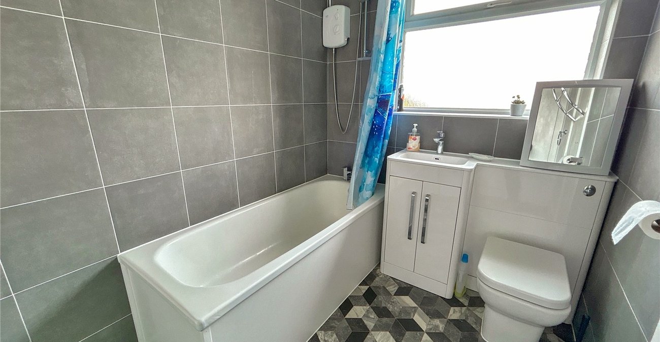 2 bedroom property for sale in Sidcup | Robinson Jackson