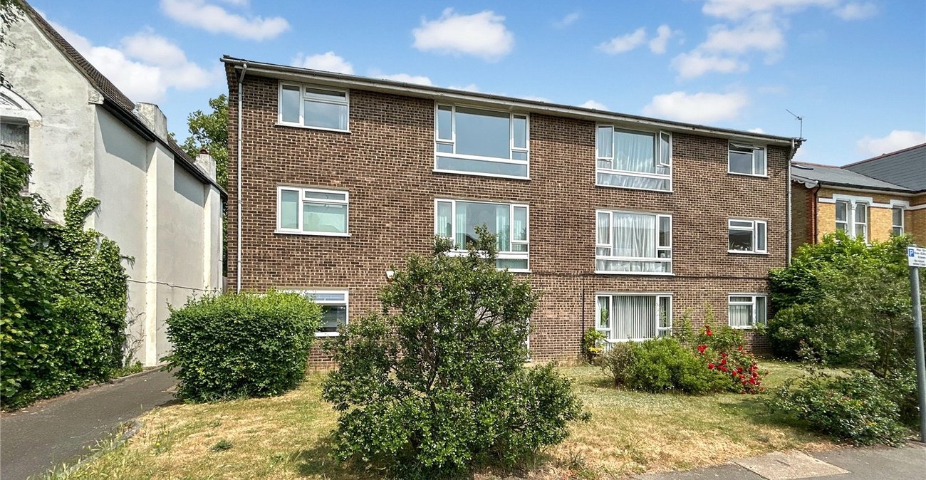 2 bedroom property for sale in Sidcup | Robinson Jackson