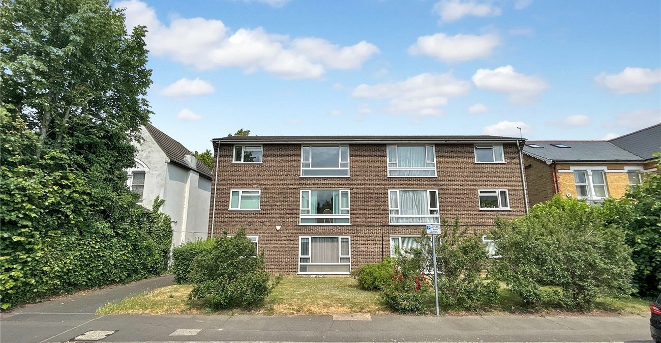2 bedroom property for sale in Sidcup | Robinson Jackson