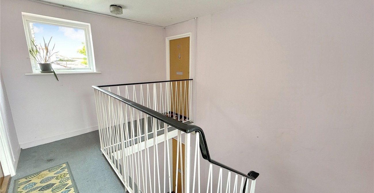 2 bedroom property for sale in Sidcup | Robinson Jackson