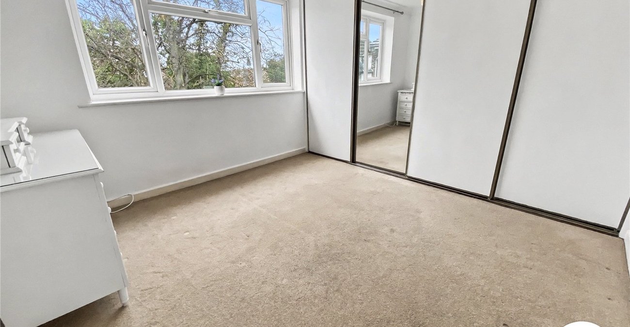 2 bedroom property for sale in Sidcup | Robinson Jackson