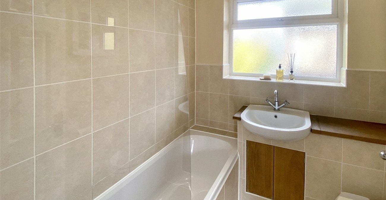 2 bedroom property for sale in Sidcup | Robinson Jackson