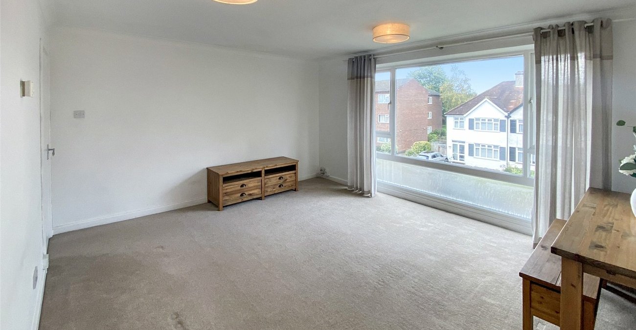 2 bedroom property for sale in Sidcup | Robinson Jackson