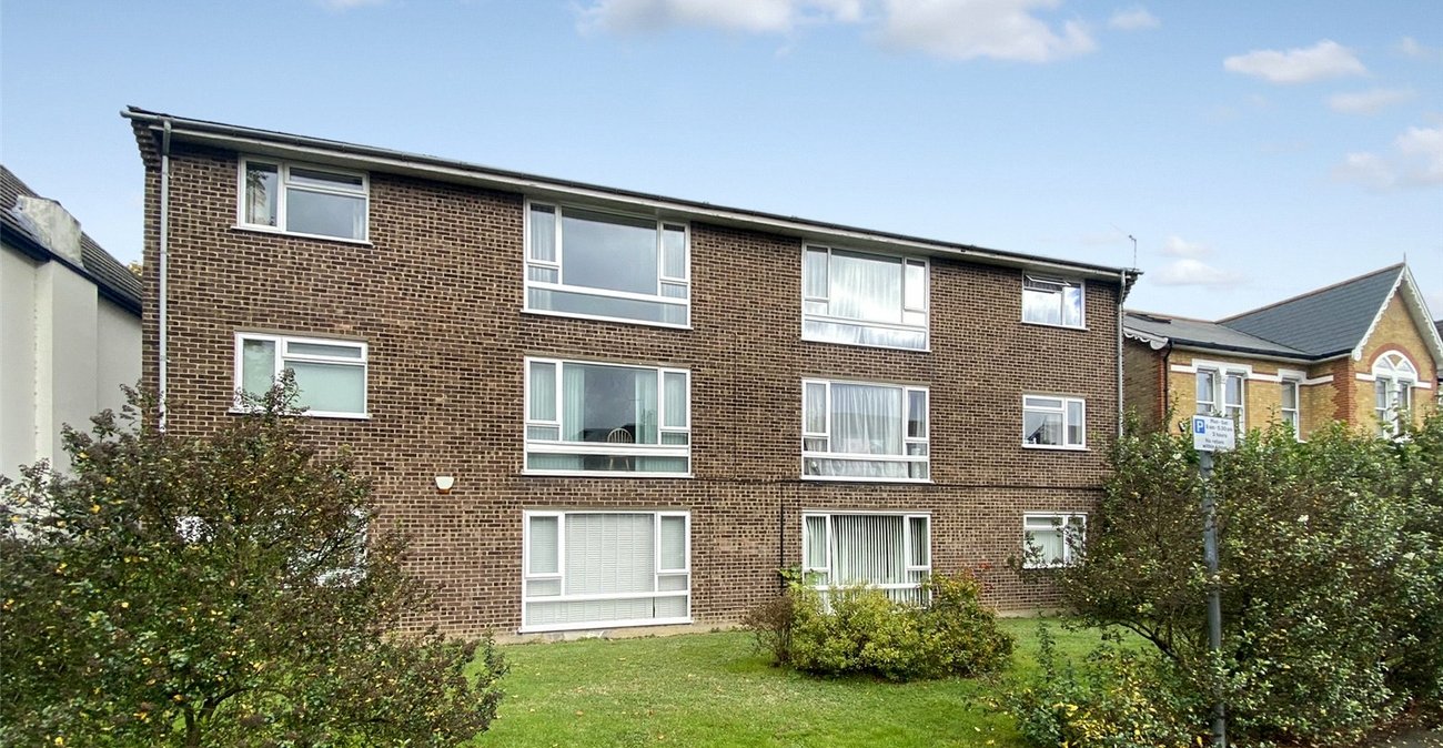 2 bedroom property for sale in Sidcup | Robinson Jackson