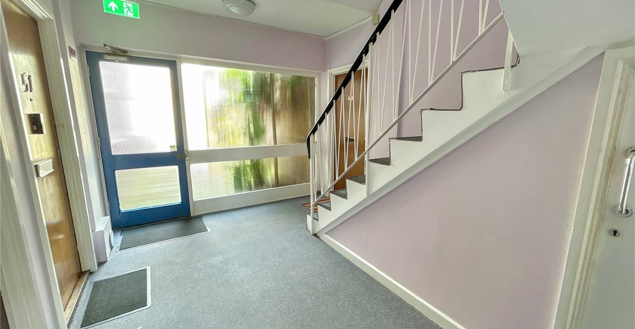 2 bedroom property for sale in Sidcup | Robinson Jackson