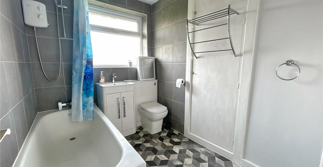 2 bedroom property for sale in Sidcup | Robinson Jackson