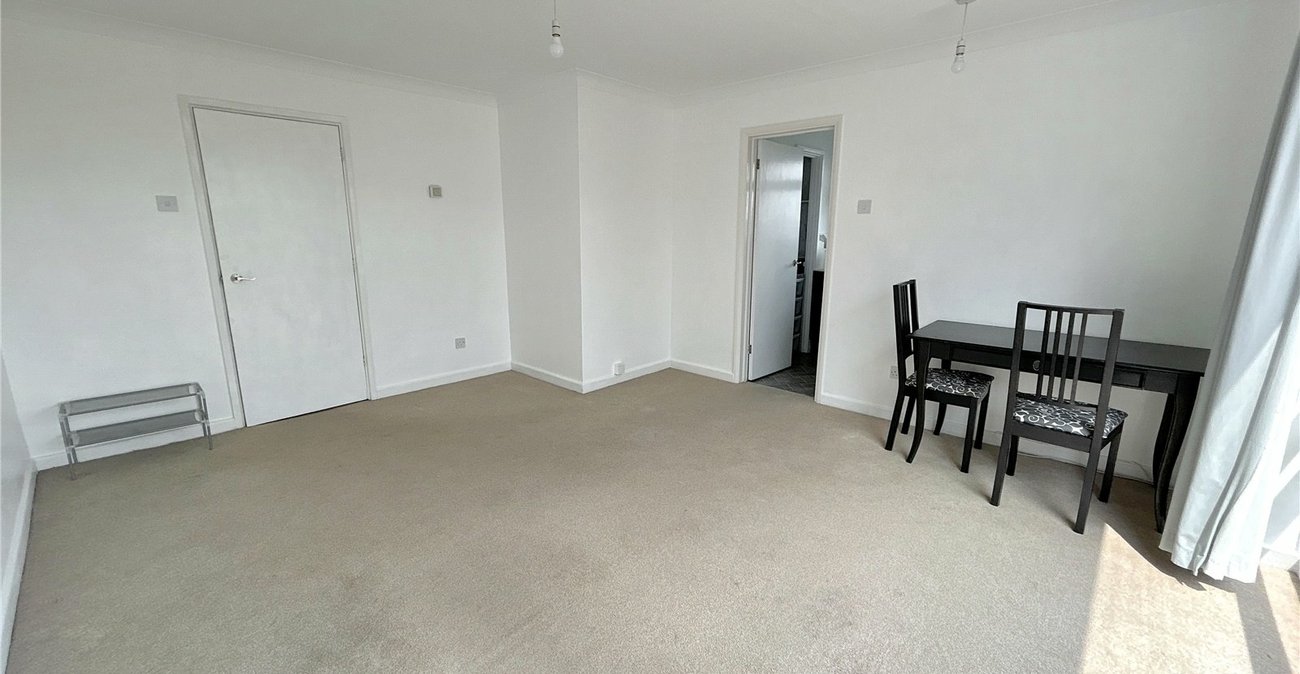 2 bedroom property for sale in Sidcup | Robinson Jackson