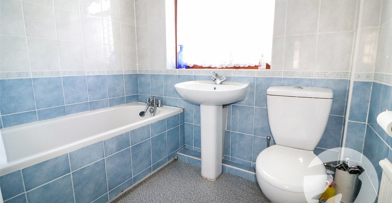 4 bedroom house for sale in Bexleyheath | Robinson Jackson
