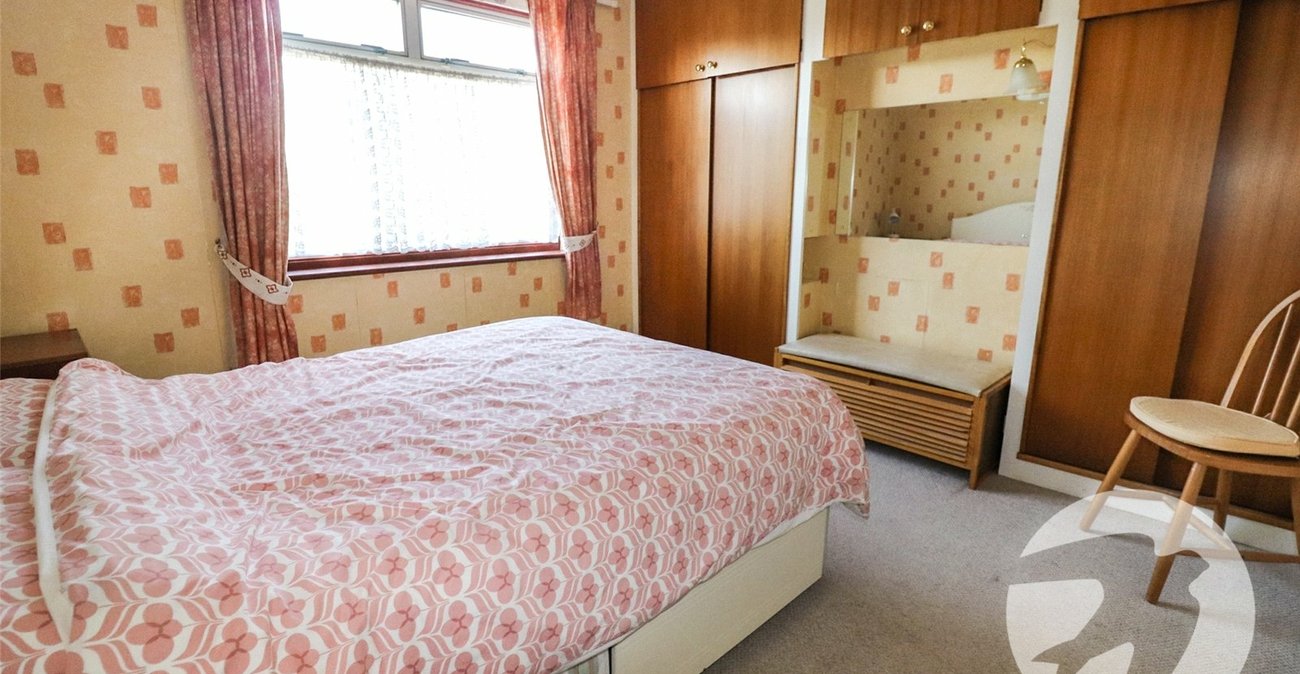 4 bedroom house for sale in Bexleyheath | Robinson Jackson