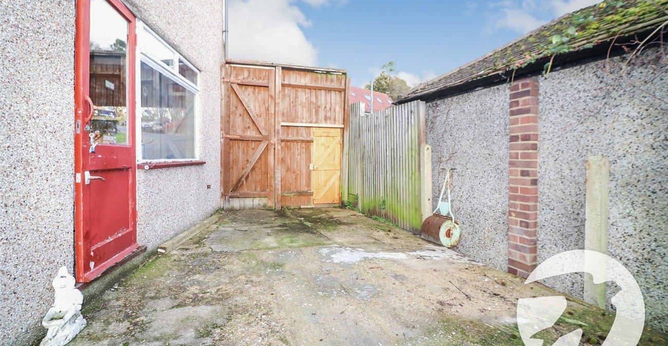 4 bedroom house for sale in Bexleyheath | Robinson Jackson