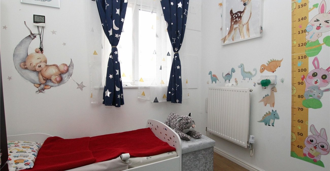 4 bedroom house for sale in Thamesmead | Robinson Jackson